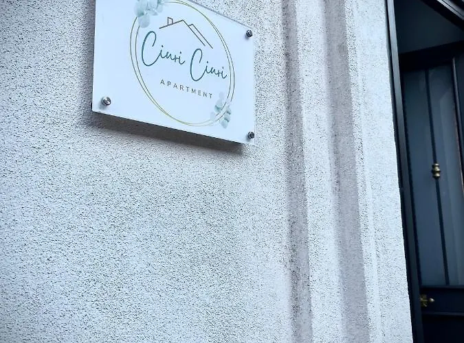 Ciuri Ciuri Nyaraló *